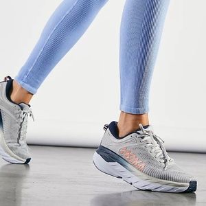 Hoka One One Bondi 7 Sneaker in Lunar Rock/ Black Iris Size 7